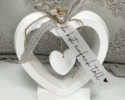 Handgefertigter Herzaufsteller im Vintage Stil mit Schriftzug du bist einfach toll.