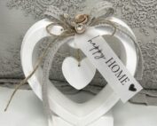 Handgefertigter Herzaufsteller im Vintage Stil mit Schriftzug happy HOME