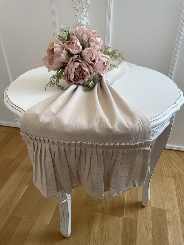 Tischläufer mit Rüschen beige