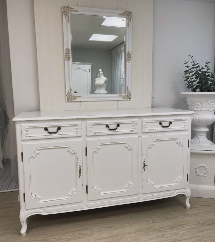 Shabby Chic Sideboard