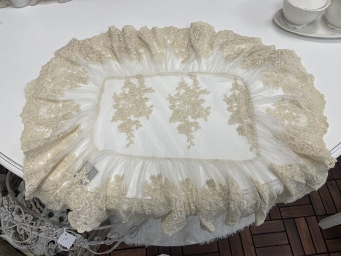 Tischset mit Rüschen 36x45cm - Image 2