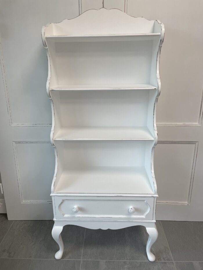 Shabby Chic Regal